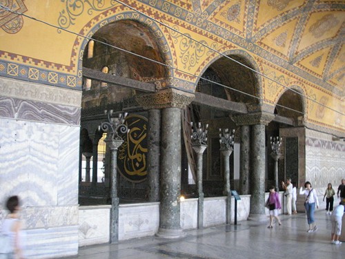 Hagia Sophia - Nhà thờ mái bát úp đồ sộ nhất thế giới | ảnh 8